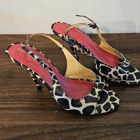Kate Spade NY High Heel Slingback Sandal Beige Black Animal Giraffe Print Sz 6.5 - Picture 2 of 10